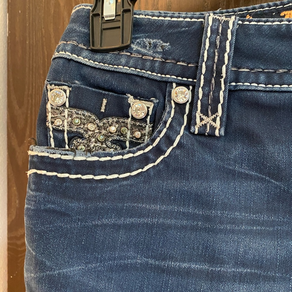 Rock Revival Jeans - Picture 4 of 9